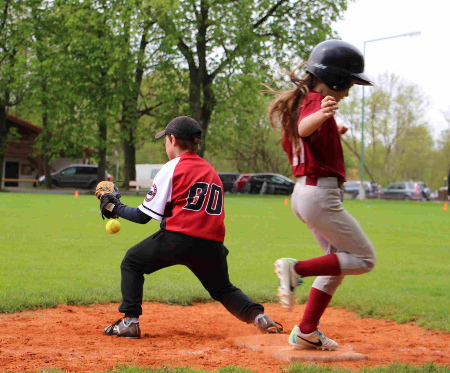 SCHÜLER TOSSBALL Erneut positive Entwicklung gezeigt Home of the 89ers